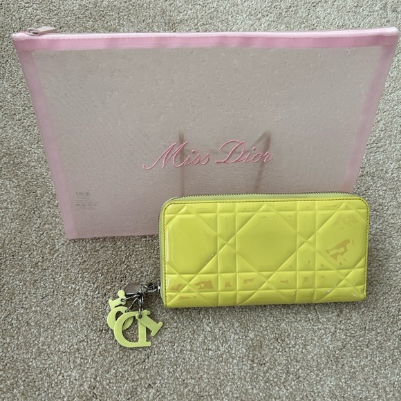 DIOR AUTHENTIC ZIPPER VINTAGE WALLET WITH POUCH - Picture 8 of 9